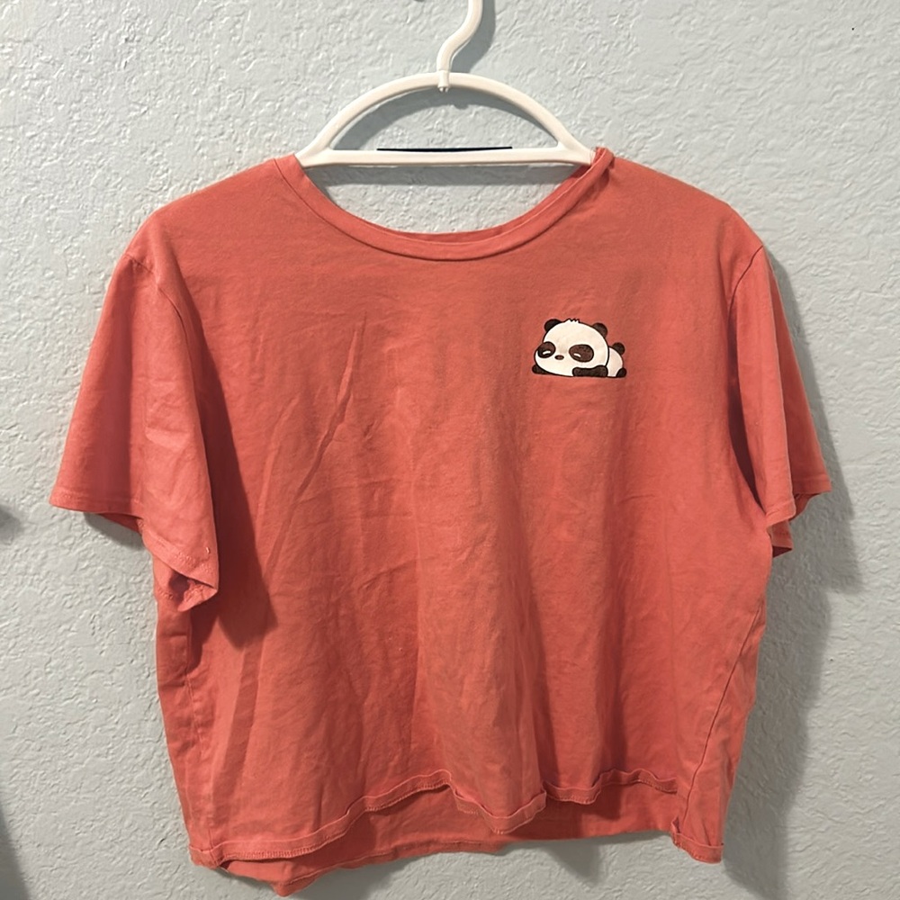 XL cropped cozy panda tshirt